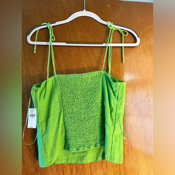 Green linen top - Picture 2 of 2